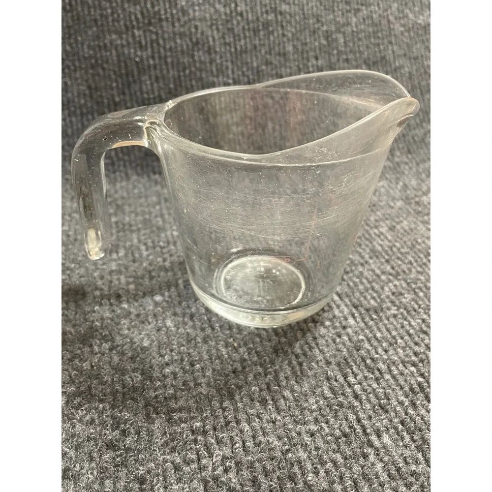 Anchor Hocking Fire-King 2 Cup Glass Measuring Cup Red Lettering Made in USA